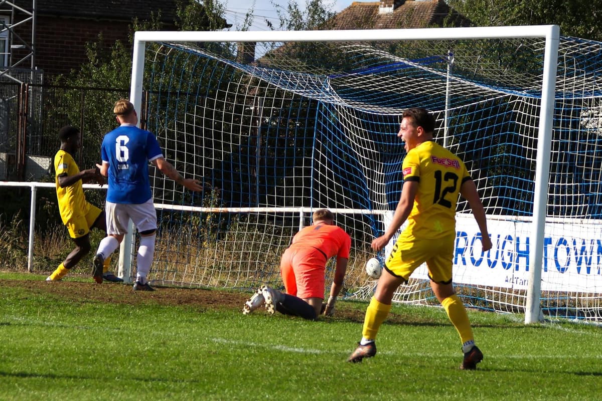 Desborough Sandy delighted as Diamonds progress in FA Cup with hard-fought win at ...
