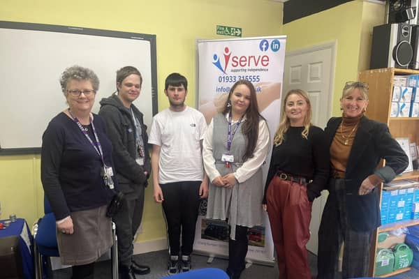 Gen Kitchen MP meets members of Canto Learning, who volunteer with SERVE