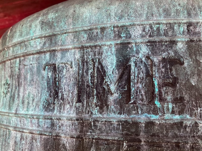 Corby’s iconic town centre clock rings out for first time in 25 years
