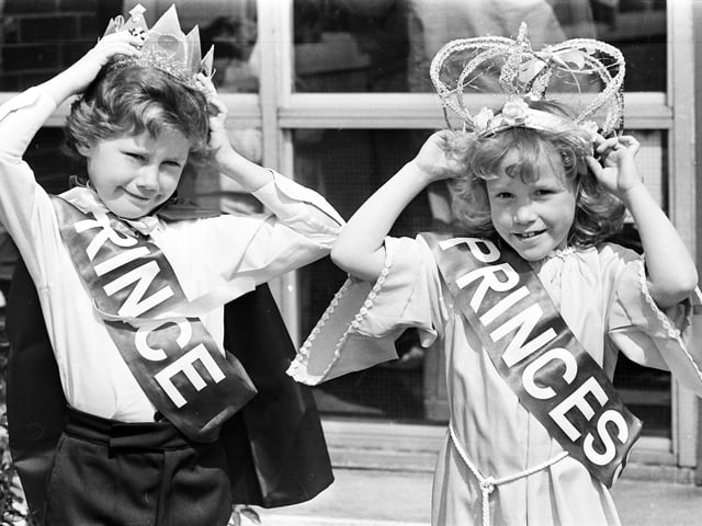 May Day Millbrook Infants School Kettering 1983
