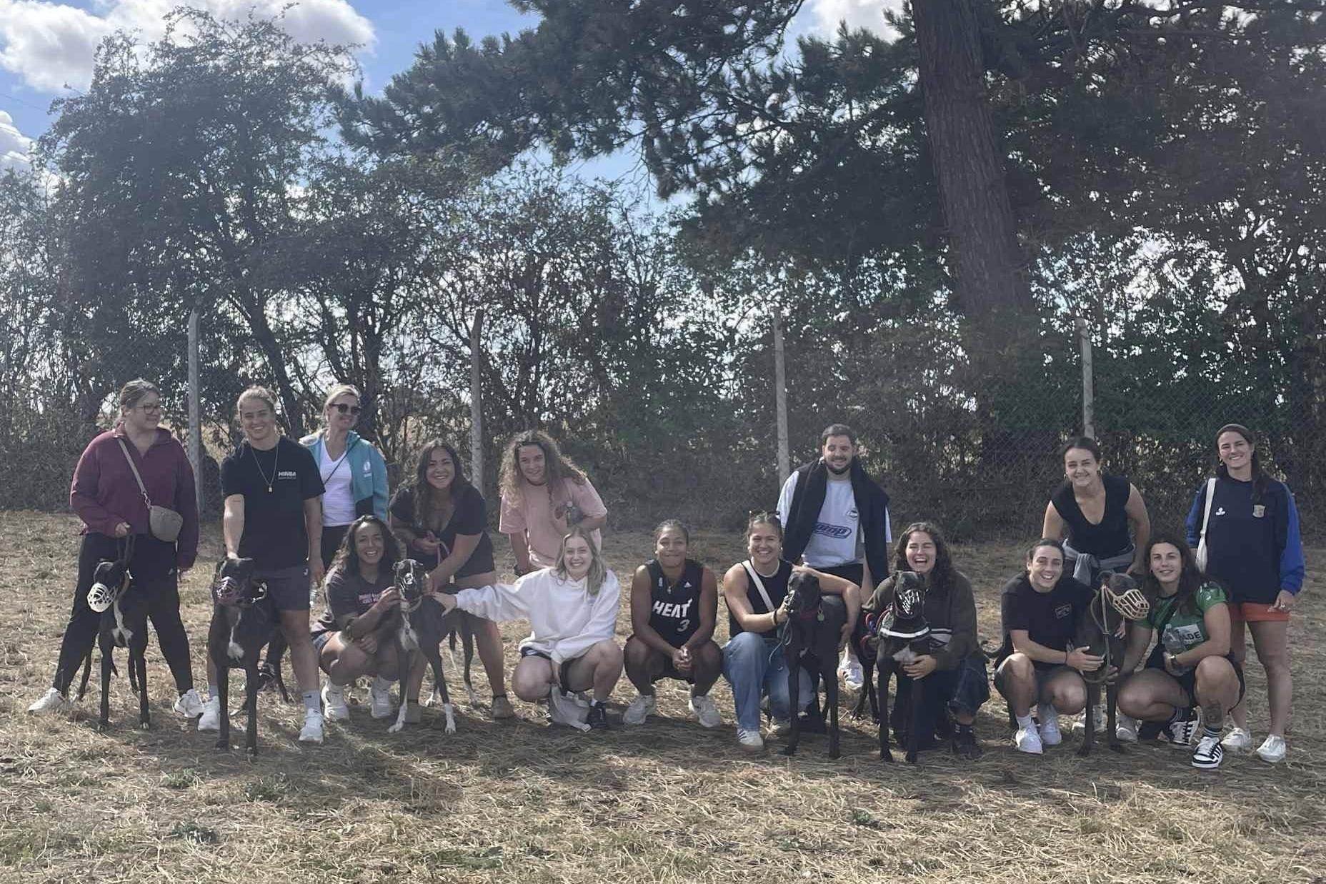 Animals in Need visited by Spain Women's rugby team to spend time with ...
