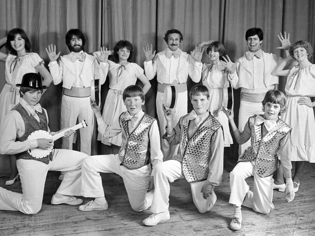 KETTERING GANG SHOW 1981 Retro Christmas pictures from the 1980s:Christmas in the 1980s