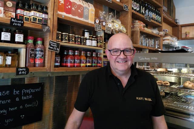 Tony Kafe Bloc (4)