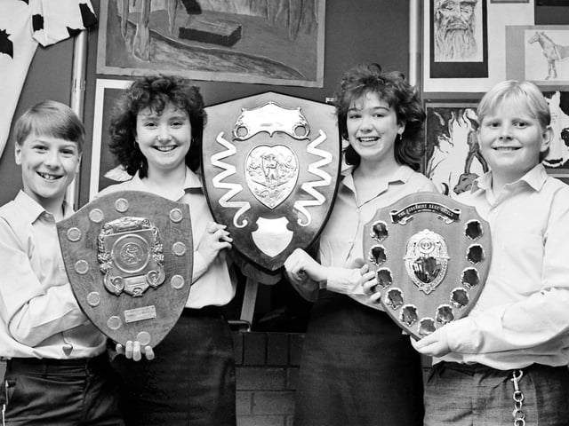 1986 SCHOOL TROPHY WINNERS