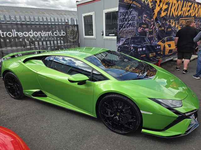 This Lamborghini was making fans green with envy