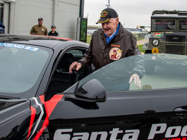 Another passenger ride for Lester Schrenk at Santa Pod