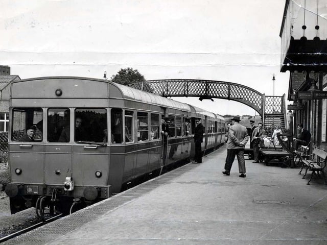 A diesel train arrives at Rushden Train Station on July 16, 1954
