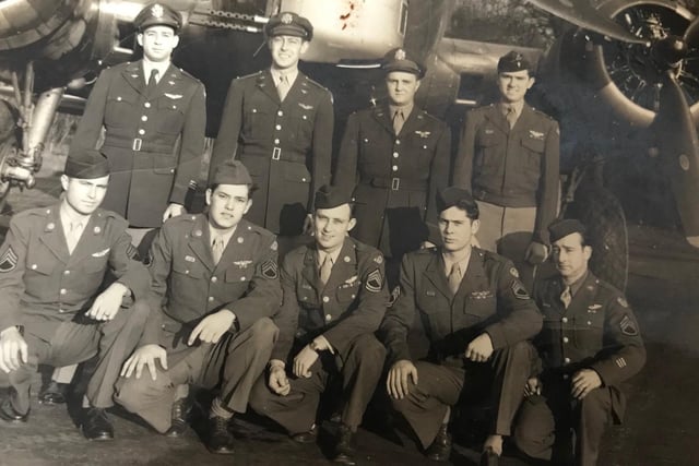 Henry Kolinek front row second from the left with his aircrew