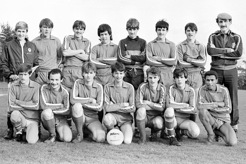 Nick Ward recognised this 1985 school team as Queen Elizabeth School's squad with team manager by Mr Holmes in the flat cap