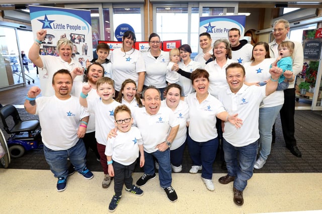 Warwick Davis supporting a charity bag-packing Tesco, Corby by members of Little People UK of which he is a patron. January 2016