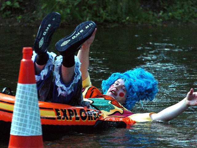 Geddington, Barrel Race  Geddington Panto Group  Paul Johnson falls out of the boat 2010