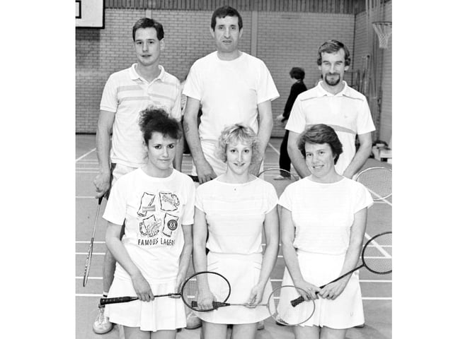 1988 BADMINTON TEAM AT MONTAGU SCHOOL KETTERING