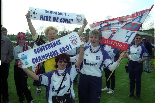Rushden and Diamonds Football Club, Victory Parade, promotion to the Football League  May 2001