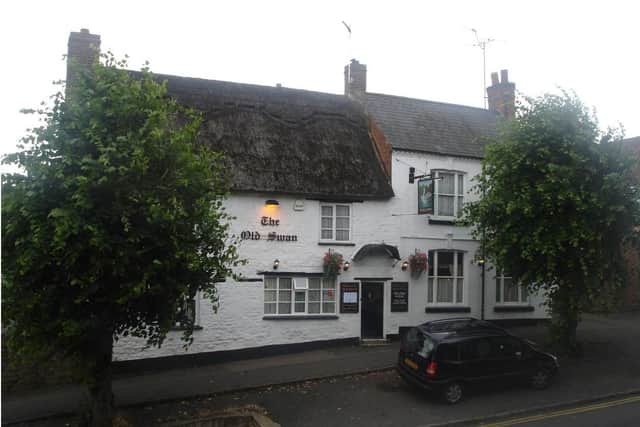 The Old Swan, Earls Barton