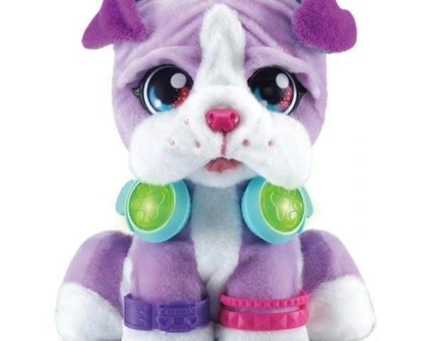 Stroke and play music with me, the pawsome VTech DJ Beat Boxer! I’m a music-mixing pupster, so scratch my head, boop my nose and press my light up headphones to add layers of sounds to the music. My head will bop along whilst my jowls move to the beat. I can mix, beatbox and snuggle with my five interactive touchpads. Record your voice in my ear and listen to me mix it with the track. Let’s have hours of fun together- dance with me and let’s make our own DJ mixing party! £24.99, Age 5+ years.