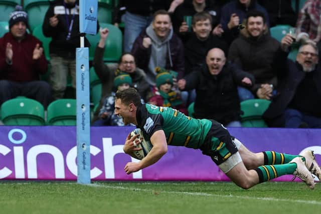Fraser Dingwall dived over for the winning try