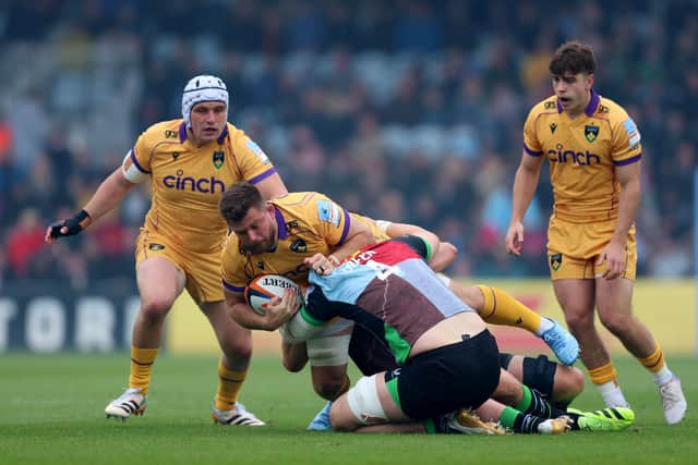 Curtis Langdon (left) in support of Sam Graham at the Twickenham Stoop (photo by Tom Dulat/Getty Images)