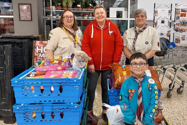 5th Kettering St Michael's Beavers with organiser of the Highfield Foodbank Kelly Mercer/UGC
