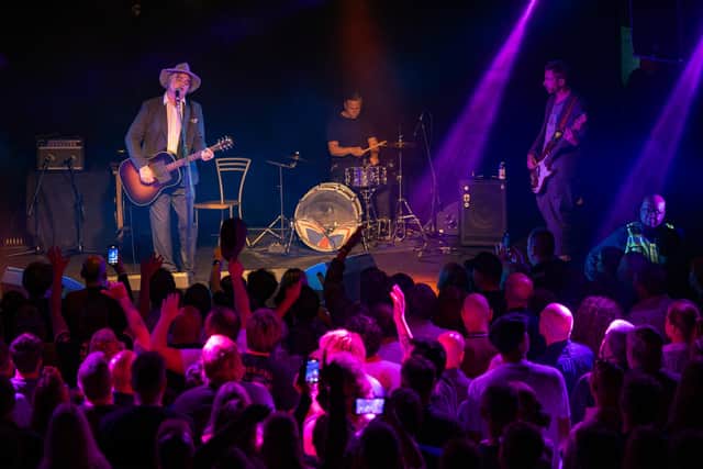Peter Doherty on stage at the Roadmender in Northampton on Wednesday, August 29, 2024, with Babyshambles members Drew McConnell and Adam Ficek. Photo by David Jackson.