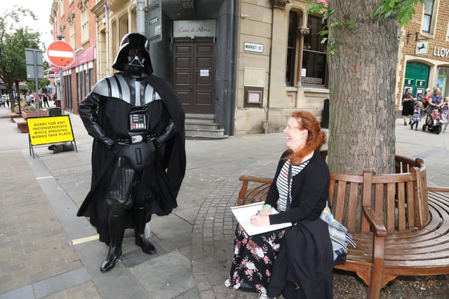 KettFest 2022 - Darth Vader is sketched by artist Katy Dynes