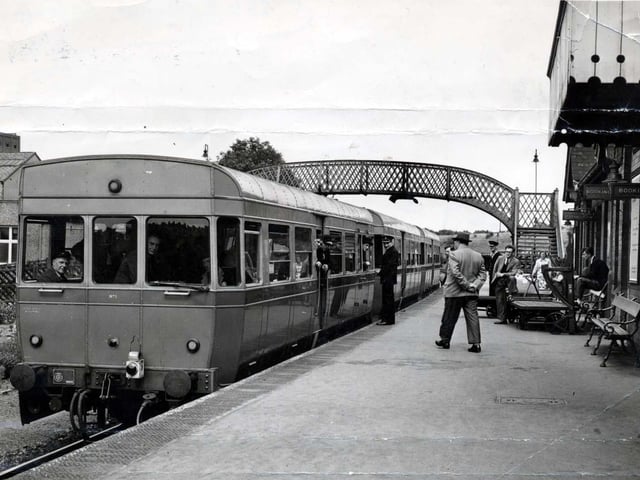 A diesel train arrives at Rushden Train Station on July 16, 1954