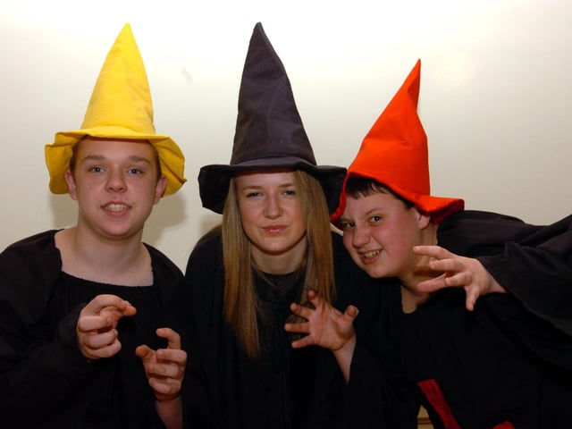 Kettering United Theatre Group Wizard of Oz l-r Stuart Bain, (Wotchit) Amber Hockridge ( Evil Eva) Ben Savage, (Witch) 2009/ National World
