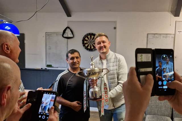 Kyren Wilson with supporters at the Argyll Club in Kettering /National World