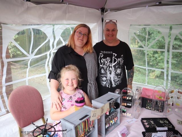 Iron Pit Woods summer fun day