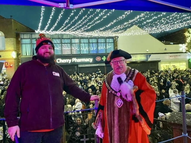 Christmas arrives in Rushden as crowd gathers in town centre for annual switch on