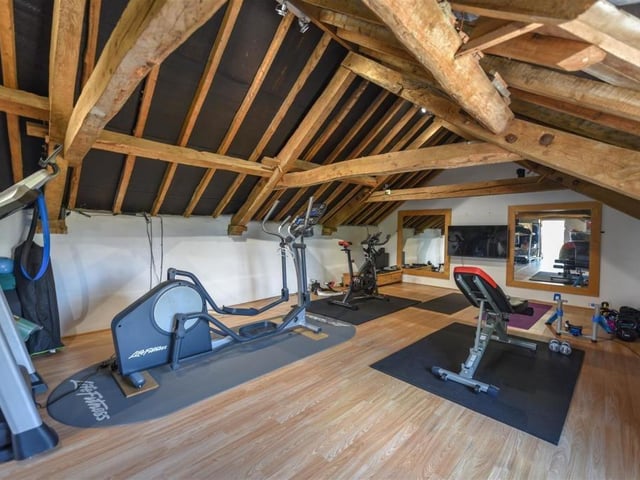 A traditional five bedroom home that backs onto Althorp Estate woodland.
