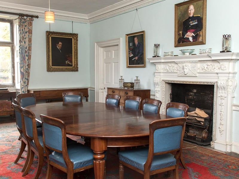 This large extending mahogany dining table by John Wilkie, London, circa 1850 has an estimate of £1,500 - £2,500