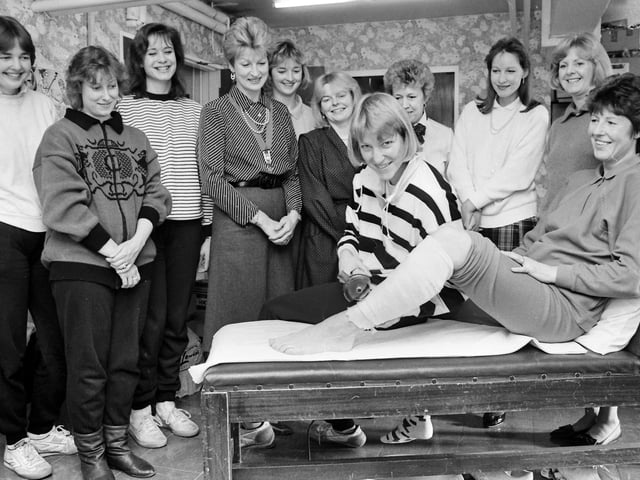 1988 LADIES CIRCLE PRES PLASTER CUTTER TO KGH