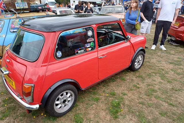 Rushden Car Rally Picture special: All the best bits as classic cars line Rushden's Hall Park