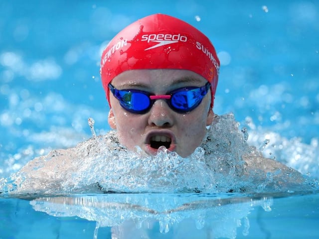 Maisie Summers-Newton competes in the Women's 100m Breaststroke SB6 Final