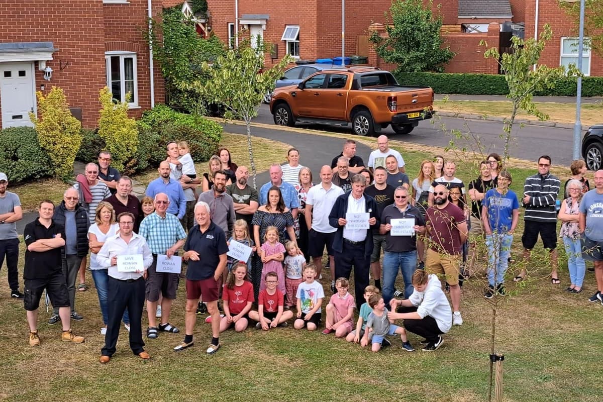 Desborough 'Let down' Desborough residents fight decision to turn dead end into ...