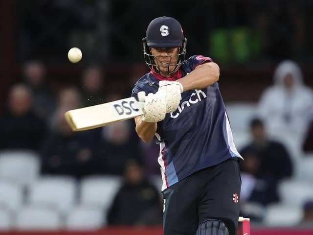 Chris Lynn smashed a superb 110 not out for the Steelbacks in their win over Leicestershire Foxes