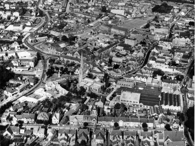 An aerial view of Rushden town centre, 1971