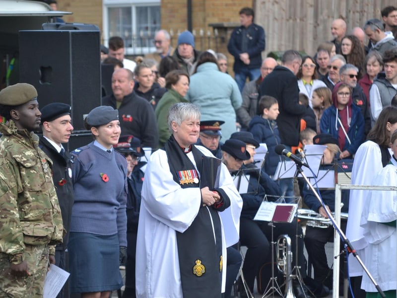Hundreds gather at Broad Green in Wellingborough to pay respects at Remembrance Sunday service