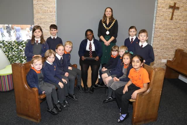 Pupils' parliament - Mayor of Kettering Cllr Emily Fedorowycz with pupils from Hayfield Cross Primary School