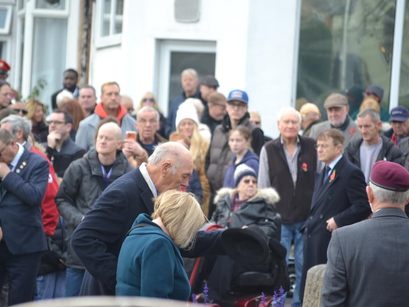 Hundreds gather at Broad Green in Wellingborough to pay respects at Remembrance Sunday service