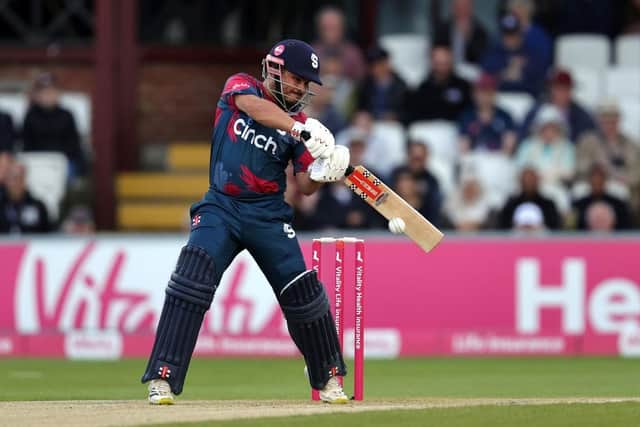 Ricardo Vasconcelos cracks a boundary during his innings of 28