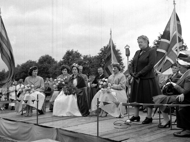 Earls Barton Carnival, June 22, 1957
