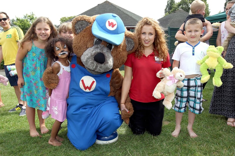 Wicksteed Park  teddy bear chain world record attempt 2013