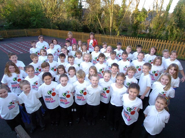 Brigstock, Latham's Primary School, school choir off to Young Voices event.   December 2009