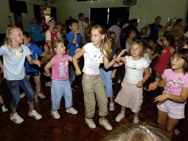 Raunds Church Summer School final day: Children singalong on the closing day, July 2006