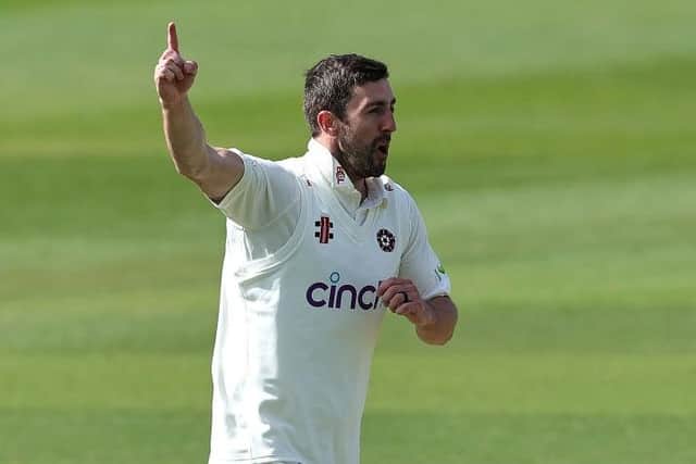 Ben Sanderson claimed the 19th five-wicket haul of his career as Glamorgan were bowled out for 271