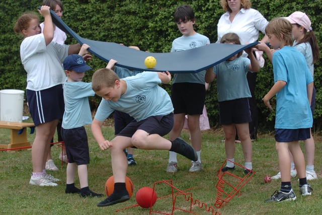 Rushton 2006 School sports days from our towns