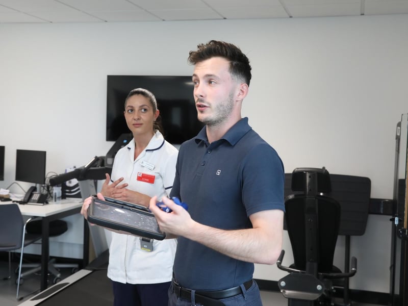 Physiotherapists will work with NHS and private patients including post-knee operations