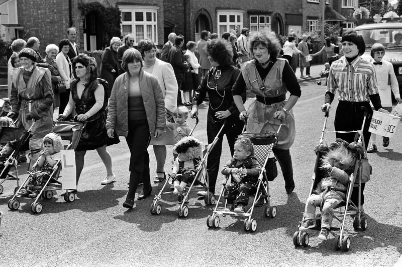 Desborough Carnival retro picture special - 54 photos from the 1970s ...