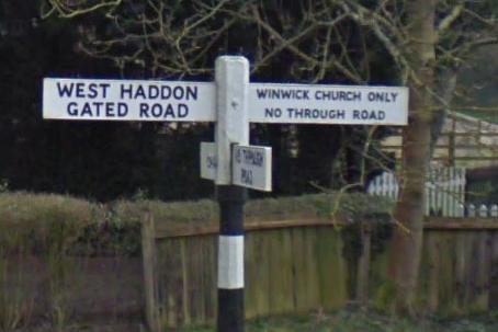 Like many places names ending in ‘wick’ - think ‘Warwick’ - the second ‘w’ is silent. Pronounced ‘Win-ick’ not ‘Win-wick’.